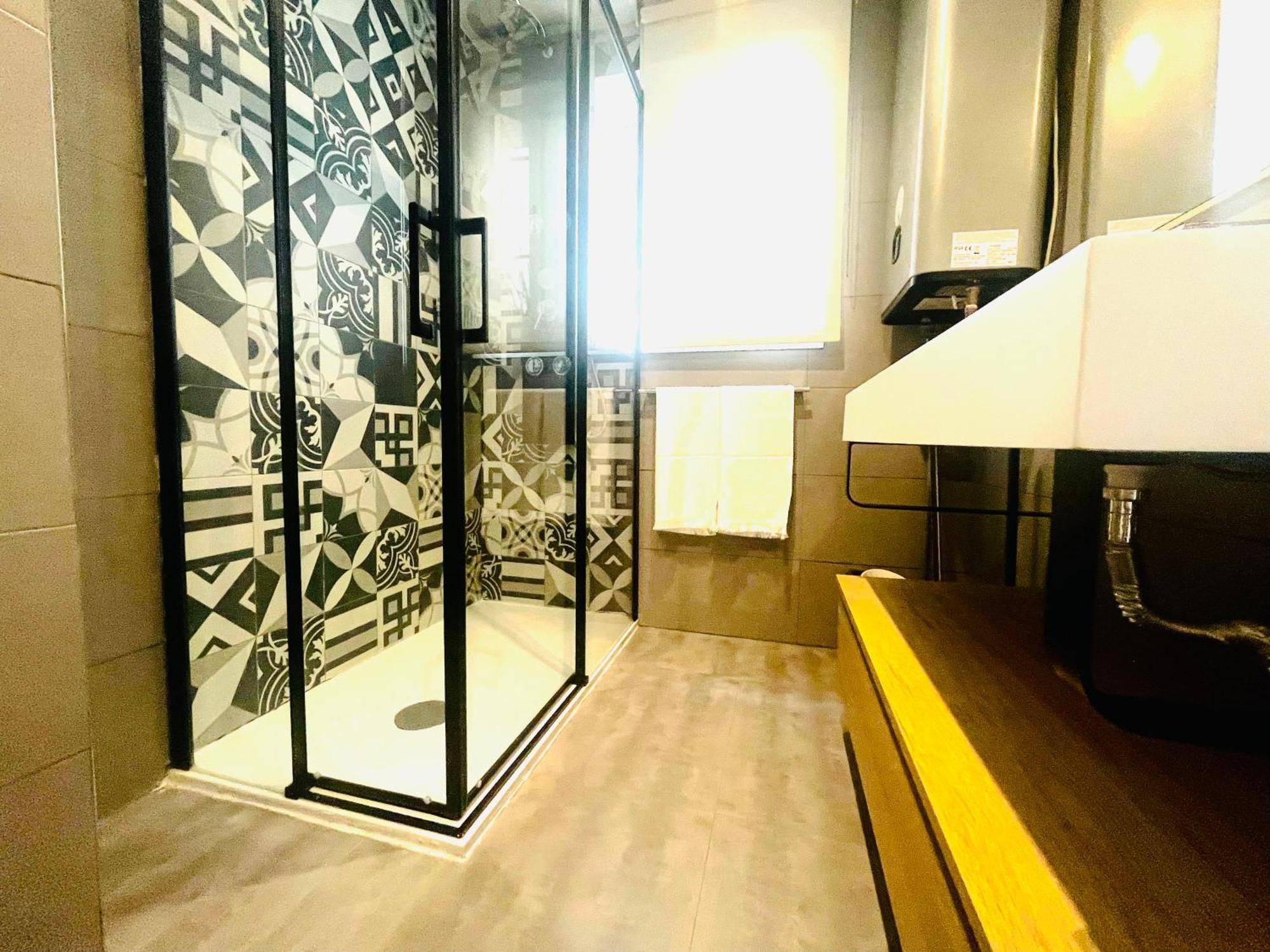 Puerta Carmona Apartament Sewilla